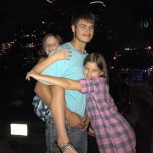 Meet your Posher, Tami